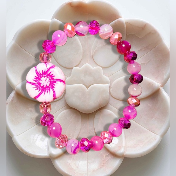 Jewelry - Pink Agate Bracelet 8mm w Czech Glass Flower Pink Crystal Handmade